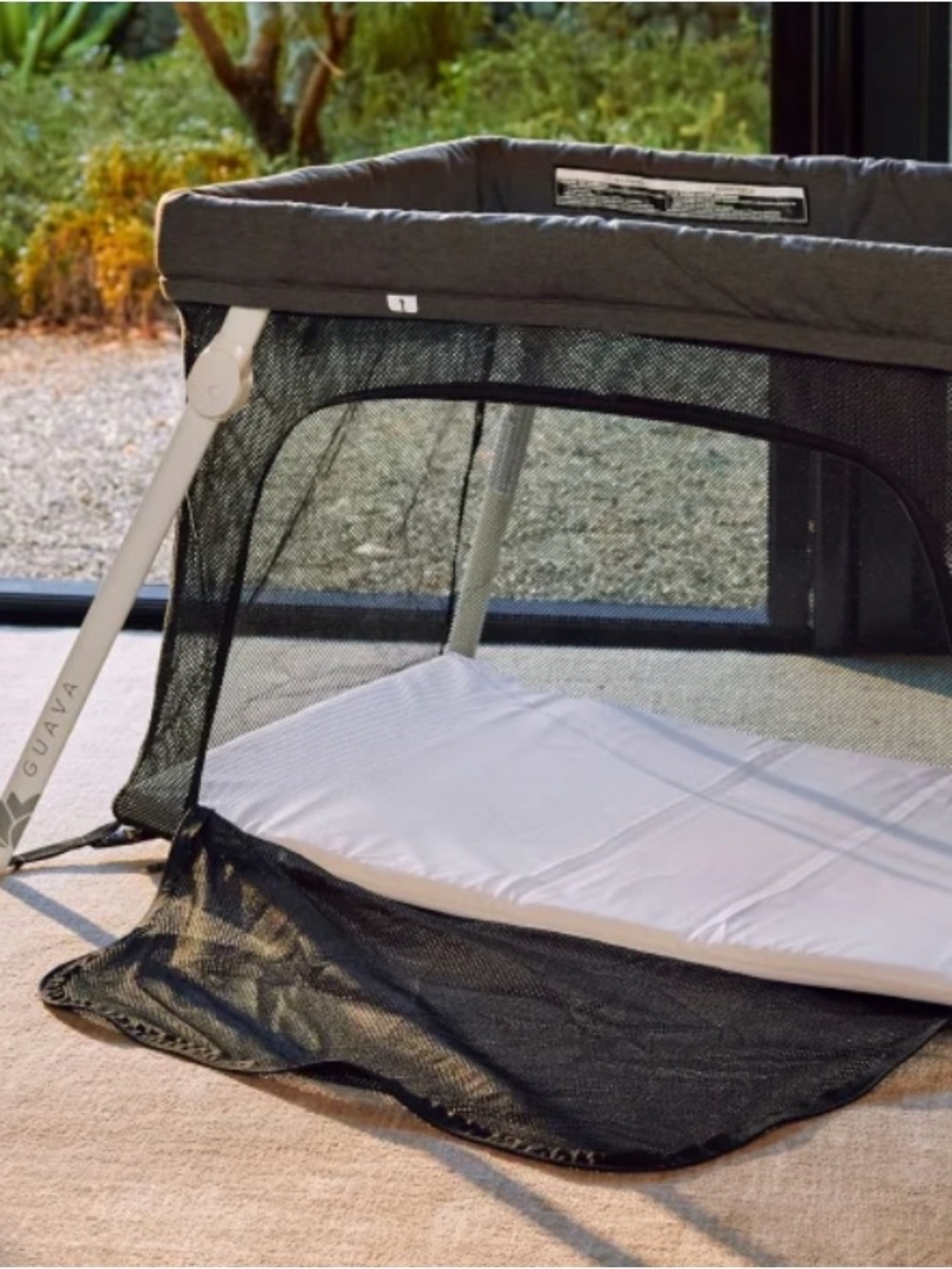 Guava family baby lotus travel crib w/ zip down front & mattress pack n playard